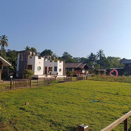 ม่วนใจ๋ปันสุข โฮมสเตย์แอนคาเฟ่ Muanjai Punsuk Homestay And Cafe Csomthong Kültér fotó